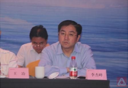 李董参加中国建筑装饰协会七届二次常务理事会